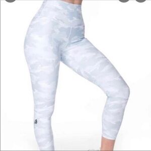 Ptula White camo Desiree II leggings